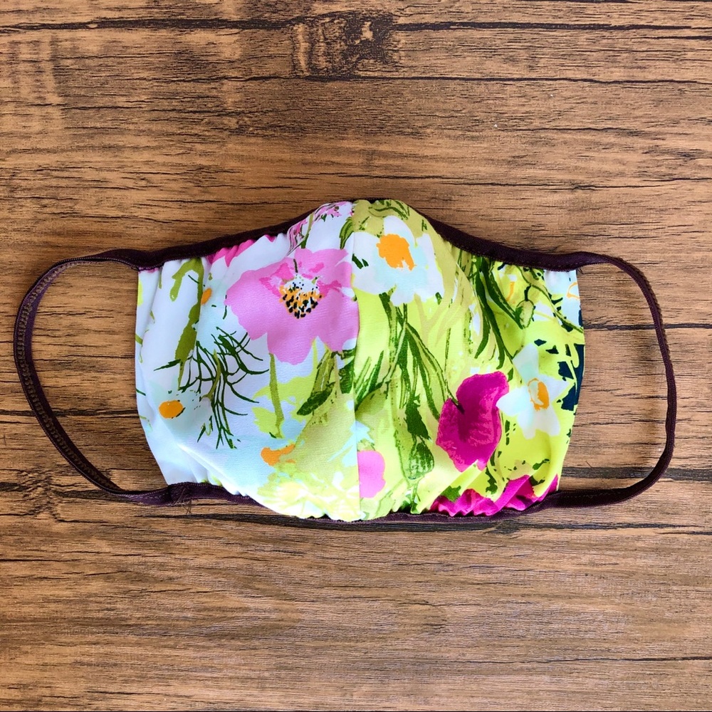 COPY - Floral Face Mask 🌿